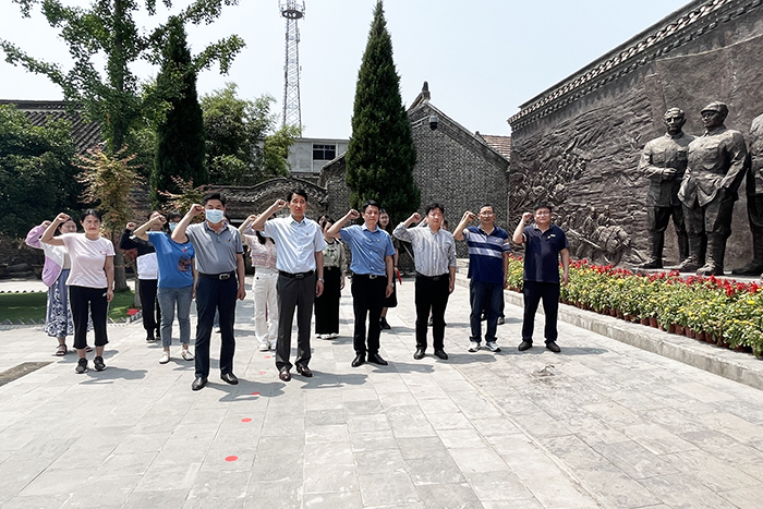 9904efa8ec884a3bb7eeaecc52772118.jpg 9904efa8ec884a3bb7eeaecc52772118.jpg